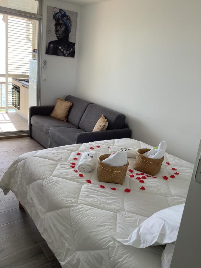 Lady Laying Apartment Le Diamant Exterior foto