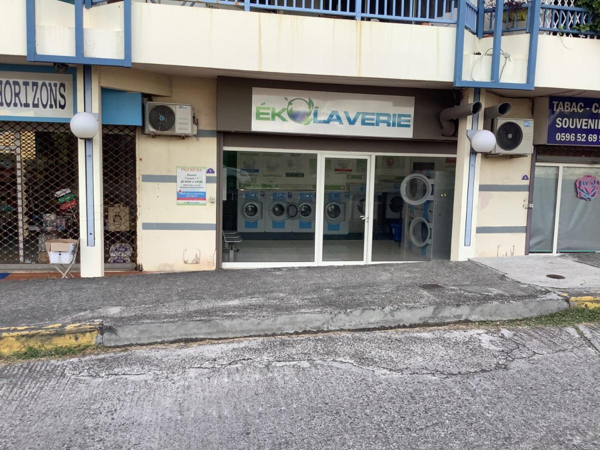 Lady Laying Apartment Le Diamant Exterior foto